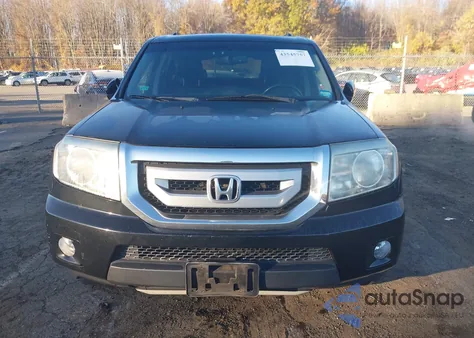 2011 Honda Pilot Touring из США, поврежденный, VIN 5FNYF4H98BB022117